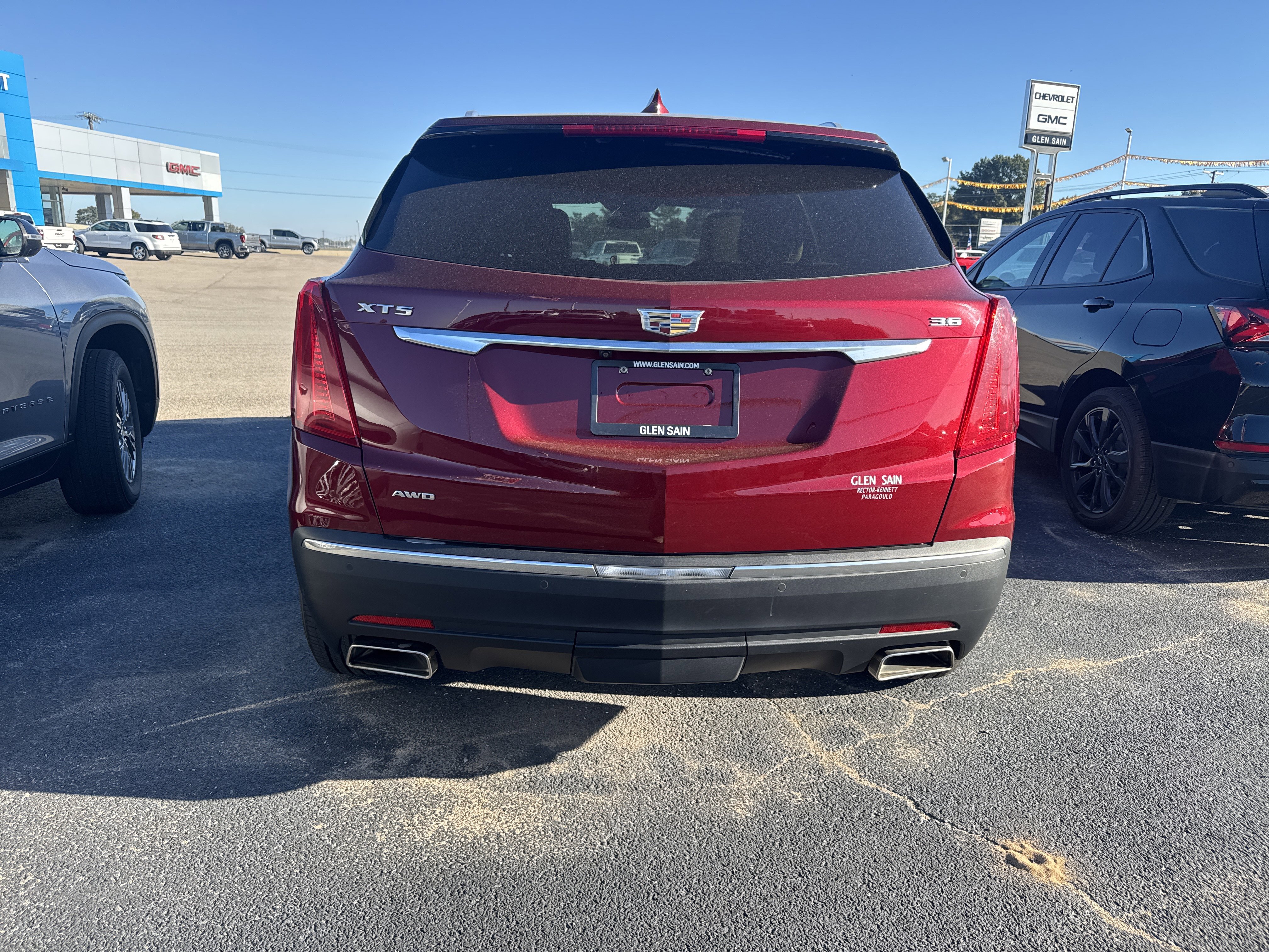 Used 2017 Cadillac XT5 Premium Luxury image 4
