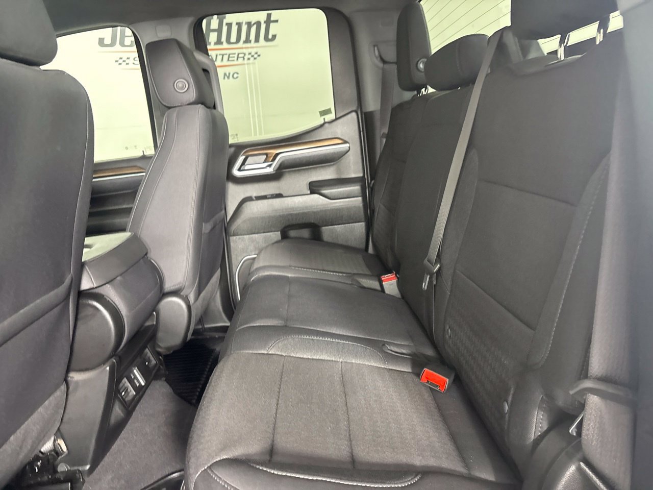 Used 2024 Chevrolet Silverado 1500 LT AWD/4WD image 22