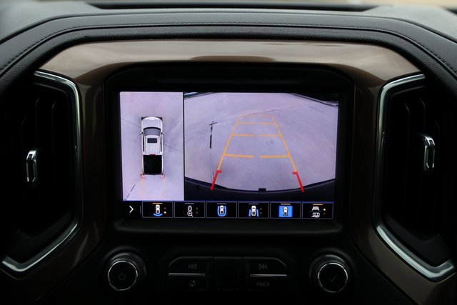 Used 2020 Chevrolet Silverado 1500 High Country w/ Technology Package image 19