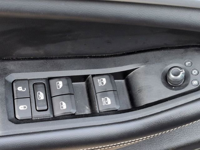 Certified 2024 Jeep Grand Cherokee L Limited w/ Luxury Tech Group II image 16