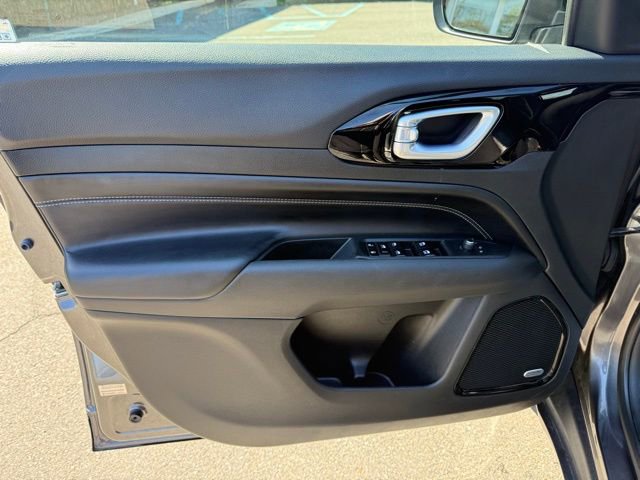 Used 2023 Jeep Compass Altitude w/ Sun and Sound Group image 26