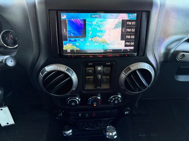 Used 2018 Jeep Wrangler Unlimited Sport S AWD/4WD image 28