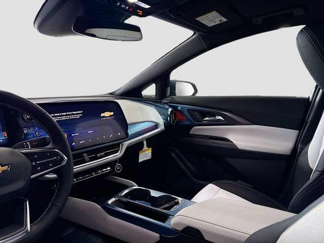 New 2026 Chevrolet Equinox EV LT AWD/4WD image 24