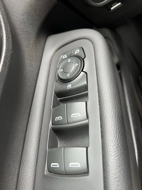 Certified 2024 GMC Terrain Denali w/ Denali Premium Package AWD/4WD image 24
