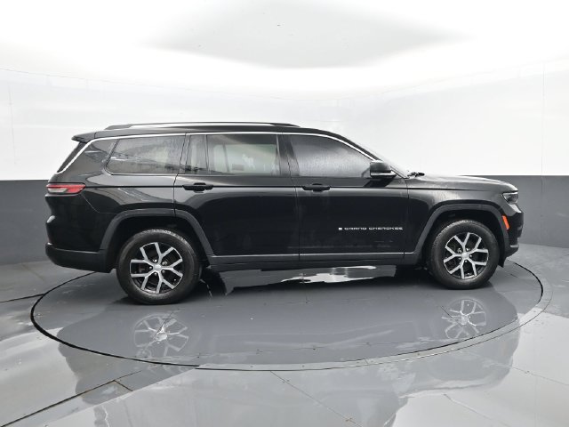 Used 2023 Jeep Grand Cherokee L Limited AWD/4WD image 4