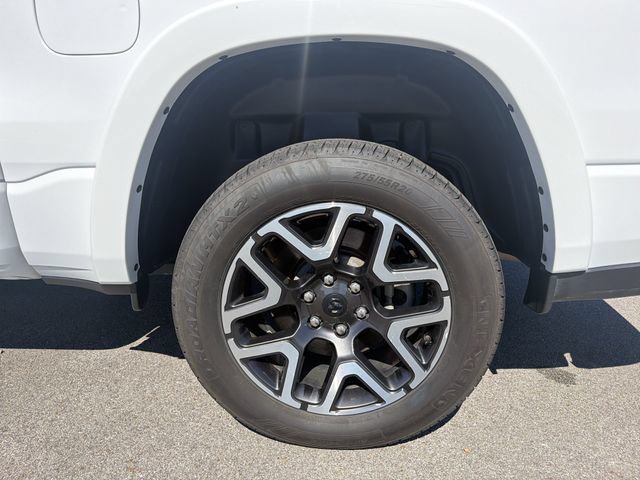 Used 2025 RAM 1500 Laramie AWD/4WD image 21