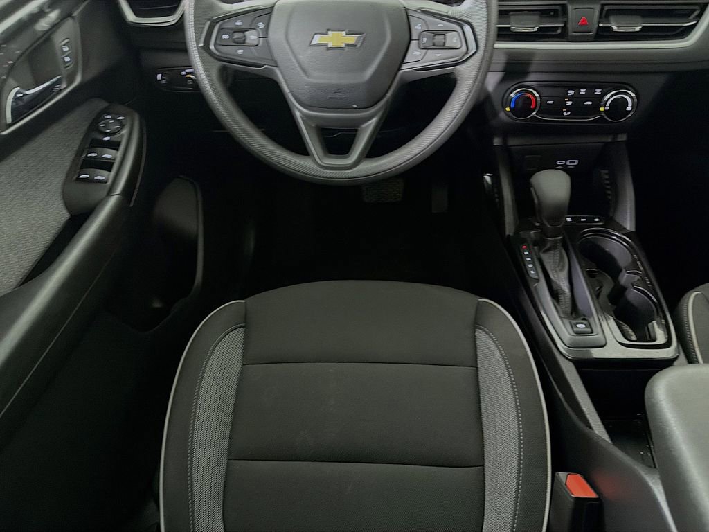 Used 2024 Chevrolet TrailBlazer LS w/ LS Convenience Package image 25