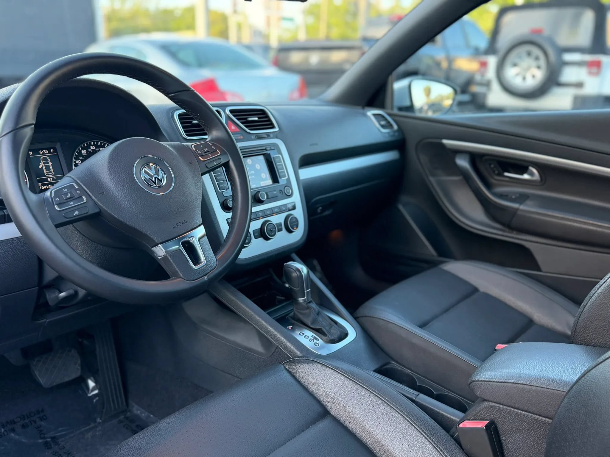 Used 2015 Volkswagen Eos Komfort FWD image 15