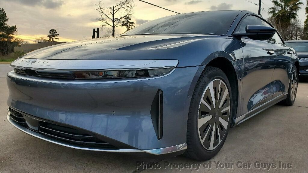 Used 2025 Lucid Air Pure image 2