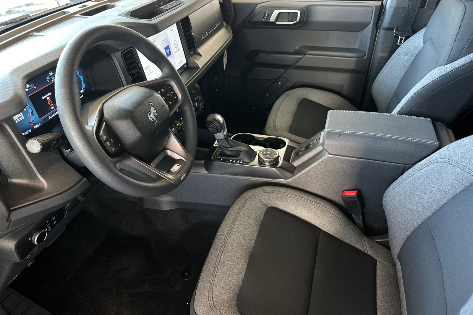 New 2026 Ford Bronco 4-Door AWD/4WD image 9