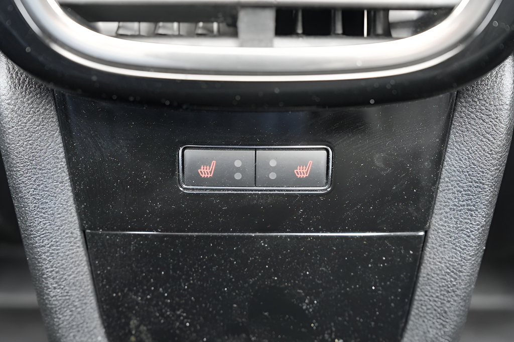 Used 2023 Lincoln Nautilus Reserve AWD/4WD image 21
