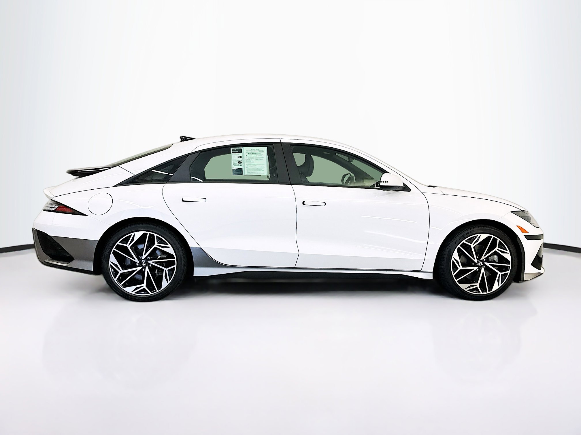 Used 2024 Hyundai Ioniq 6 SEL AWD/4WD image 10
