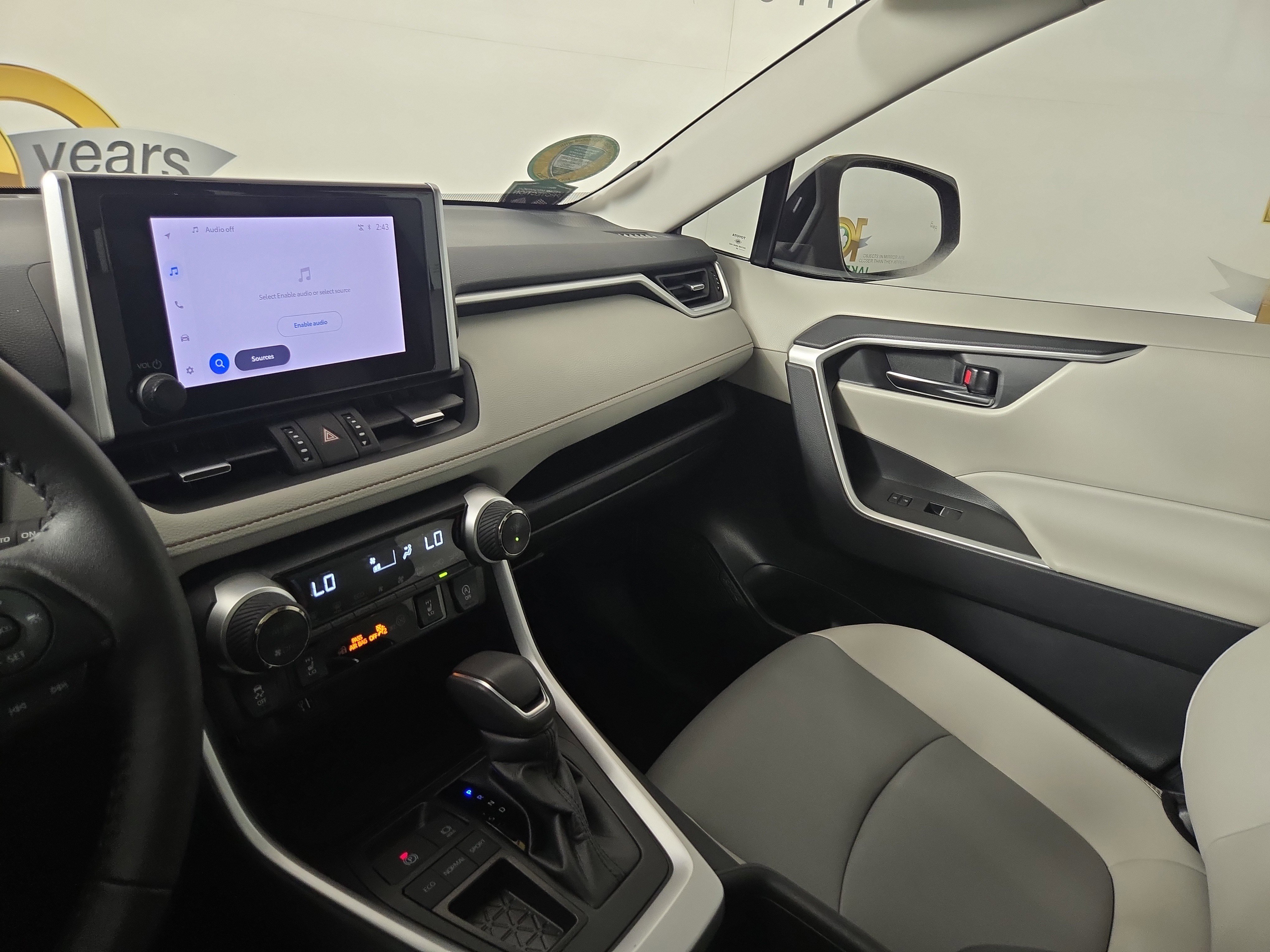 Used 2024 Toyota RAV4 XLE Premium image 24