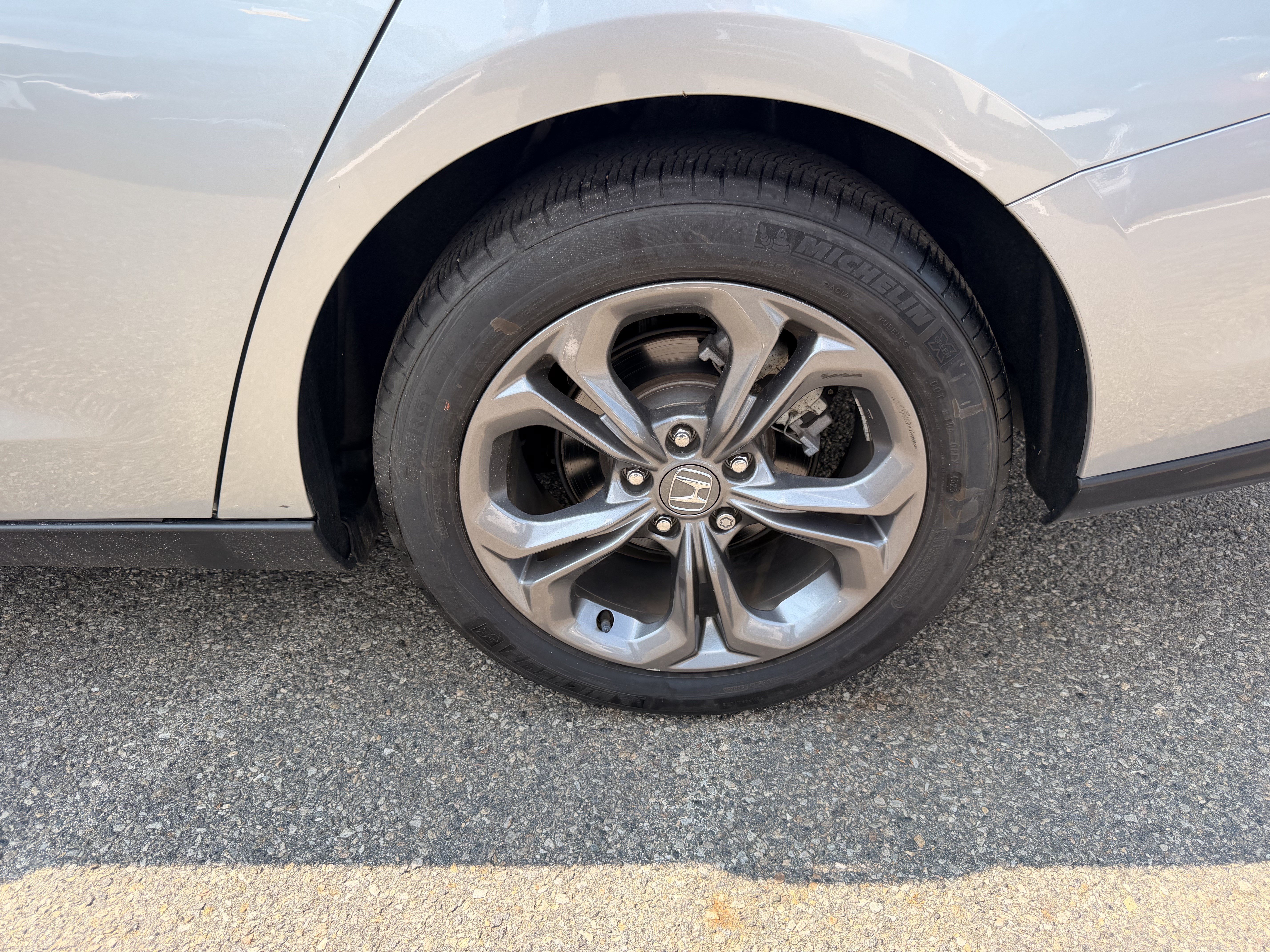 Certified 2024 Honda Accord EX image 8