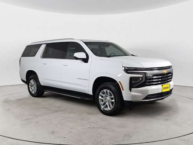 Certified 2026 Chevrolet Suburban LT w/ Comfort Package AWD/4WD image 3