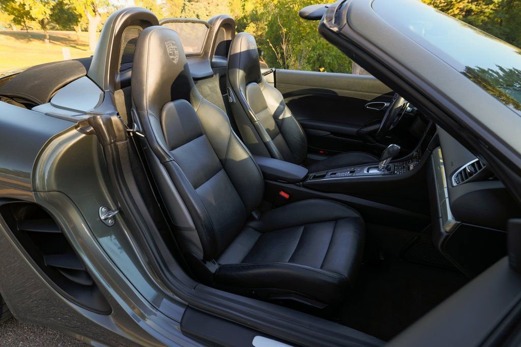 Used 2021 Porsche 718 Boxster Base w/ Premium Package image 15
