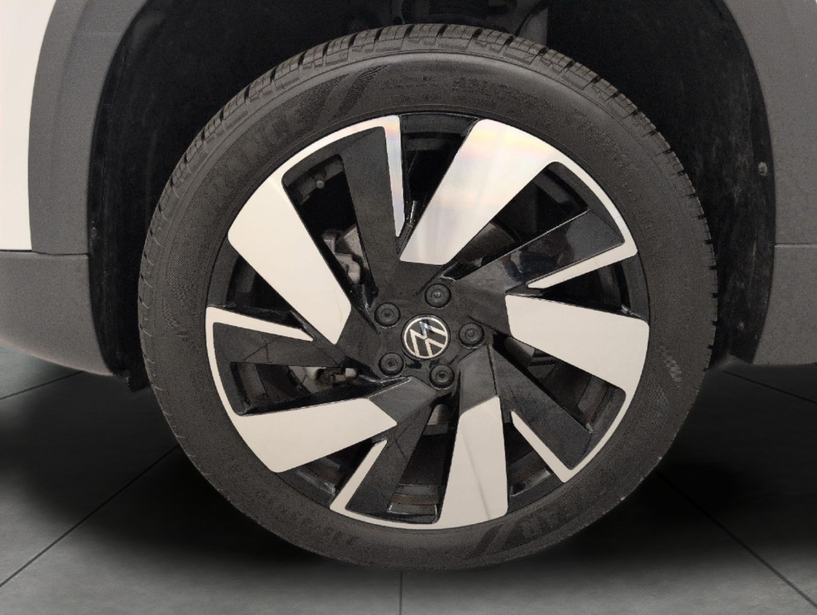 Used 2023 Volkswagen Taos SEL AWD/4WD image 3