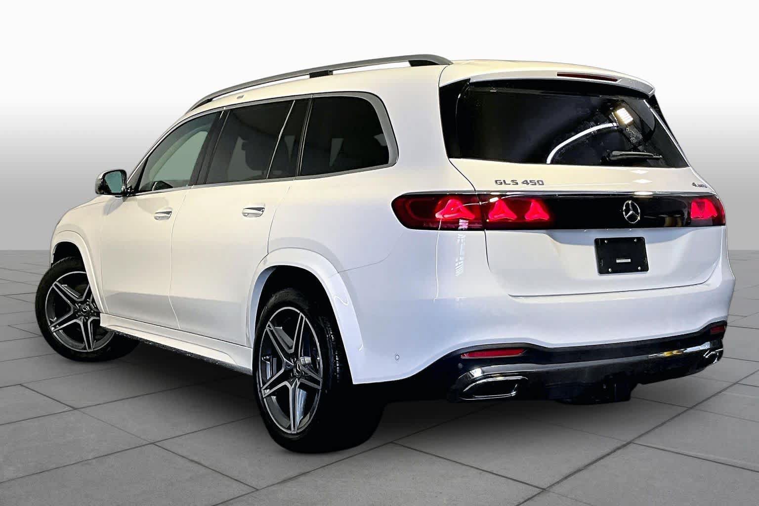 New 2027 Mercedes-Benz GLS 450 4MATIC image 3