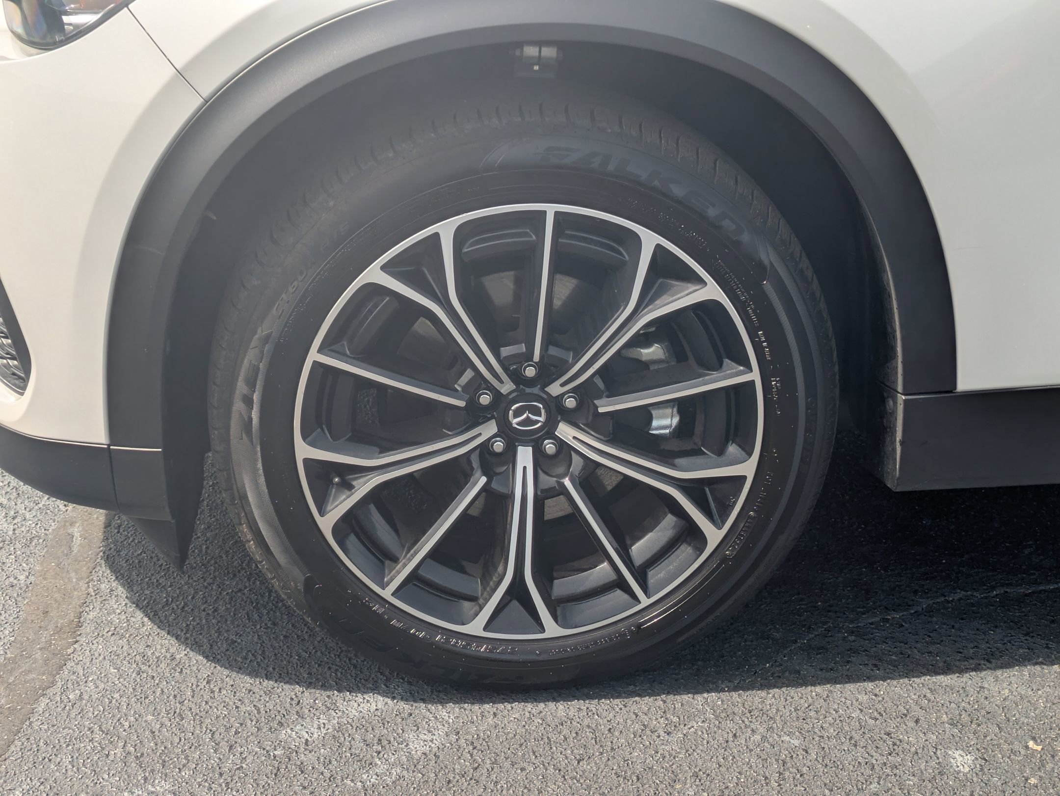 Certified 2025 MAZDA CX-70 Plug-In Hybrid w/ Premium Plus image 10