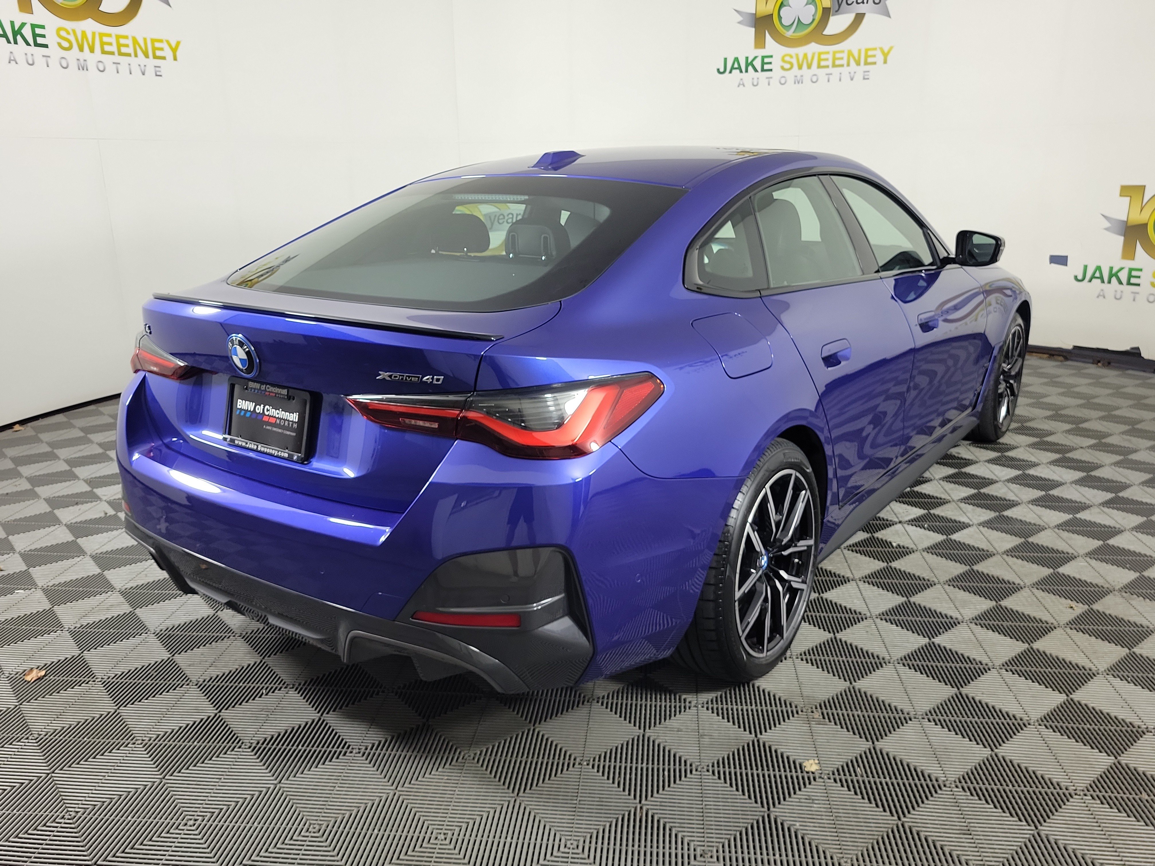 Used 2024 BMW i4 xDrive40i w/ M Sport Package AWD/4WD image 7