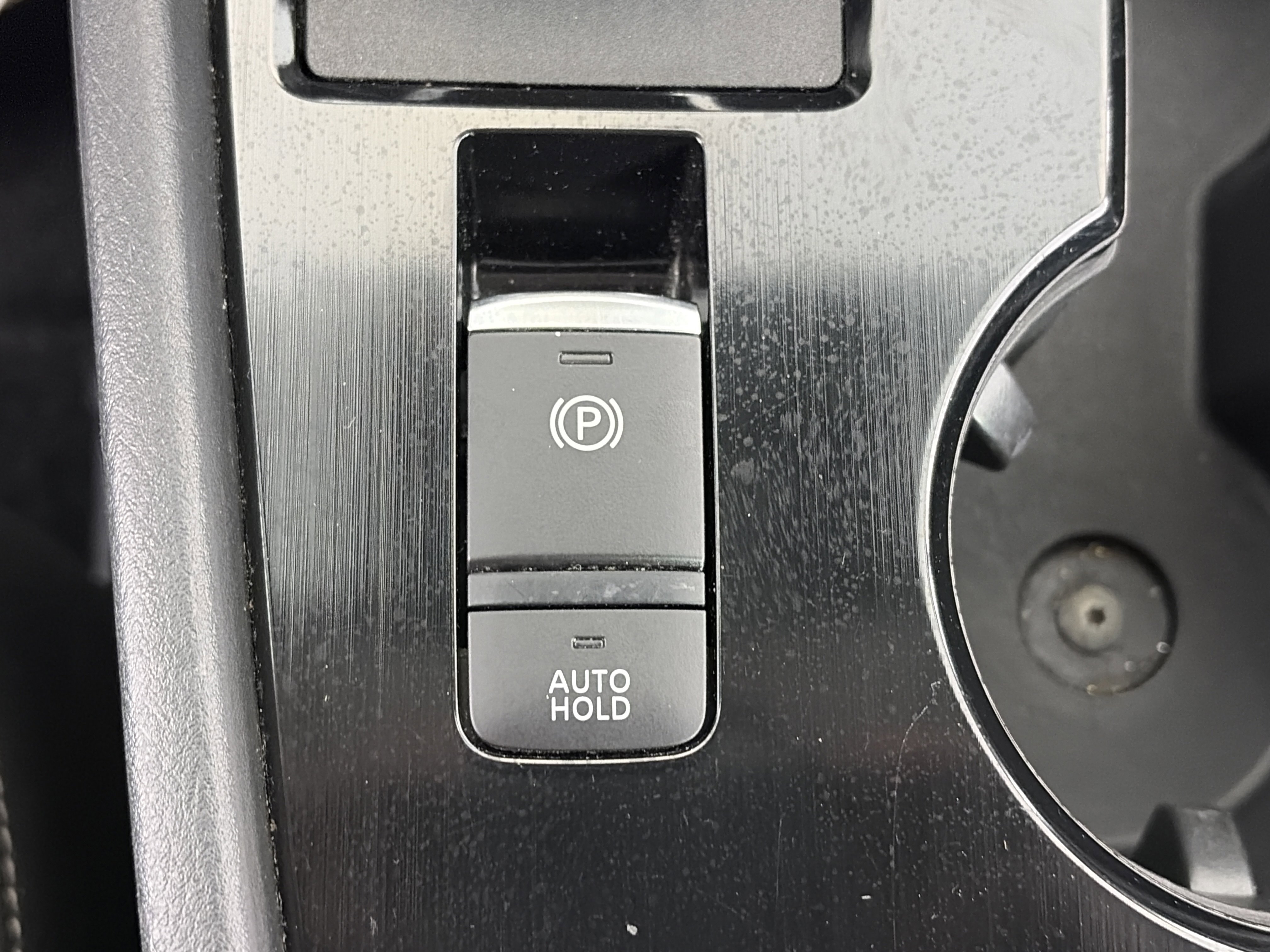 Used 2023 Nissan Rogue S image 23