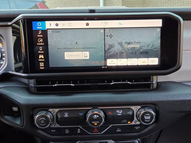 Used 2026 Jeep Wrangler Sport AWD/4WD image 17