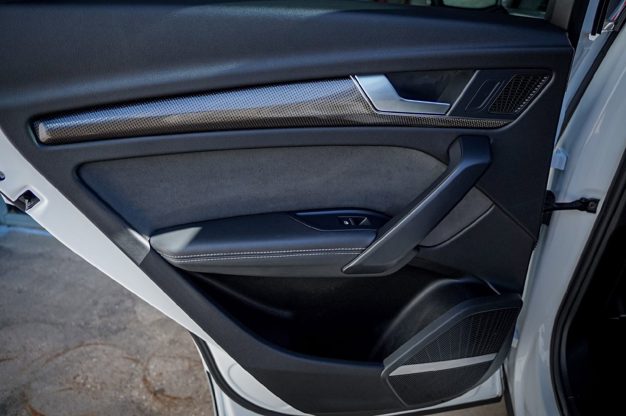 Certified 2024 Audi SQ5 Premium Plus w/ Premium Plus Package image 28