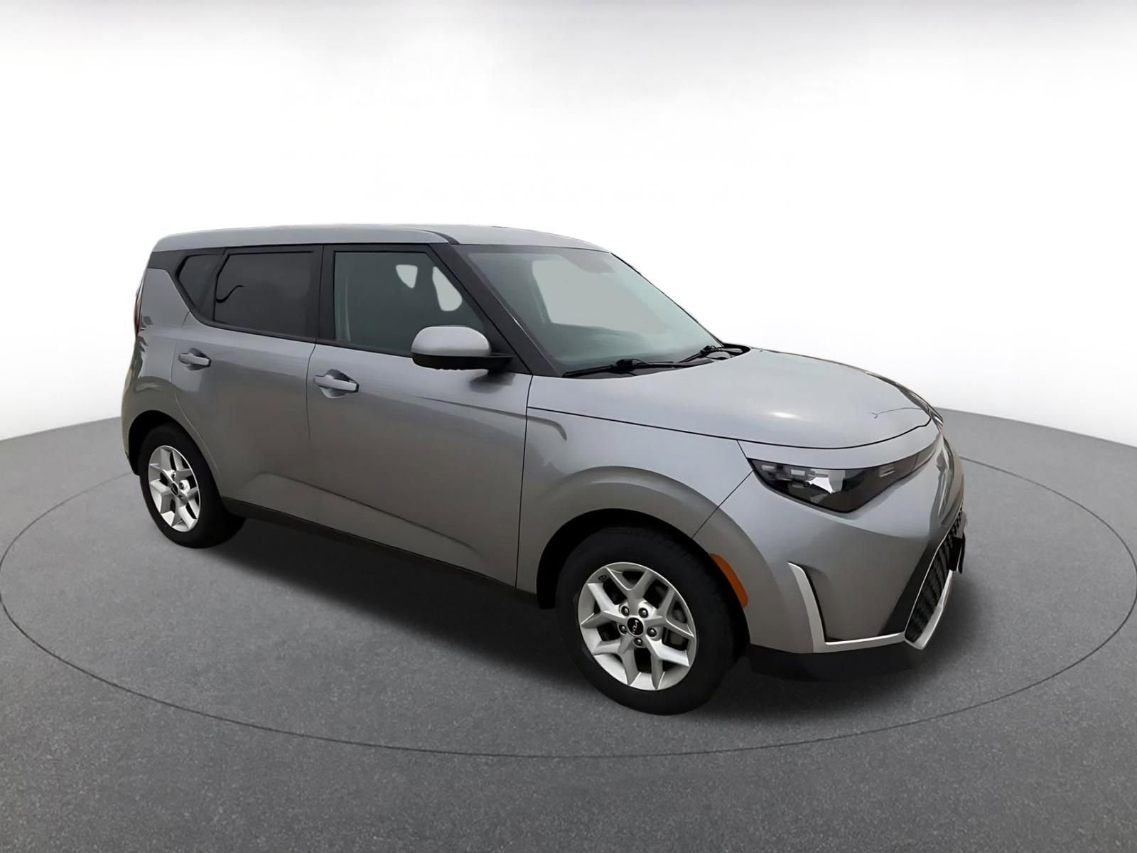 Used 2025 Kia Soul LX w/ LX Technology Package FWD video 2