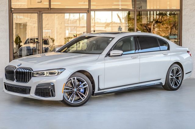 Used 2020 BMW 740i xDrive w/ M Sport Package image 2