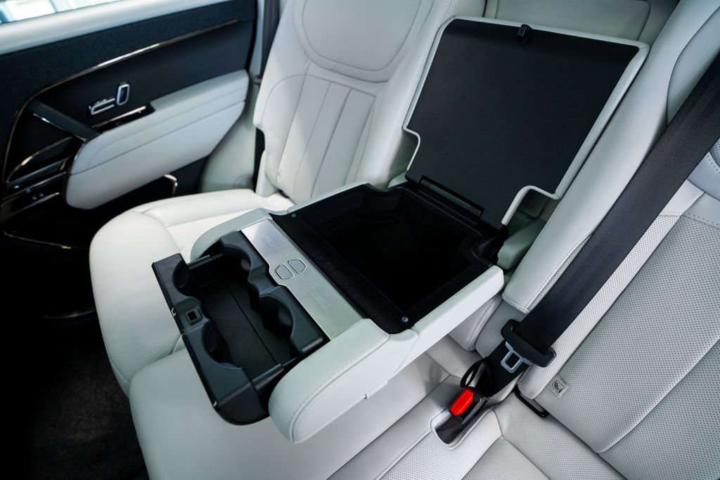 Used 2023 Land Rover Range Rover Sport SE image 54