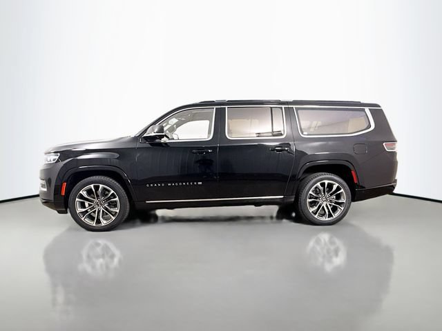 Used 2023 Jeep Grand Wagoneer L Series III w/ Rear Seat Video Group 1 AWD/4WD image 4