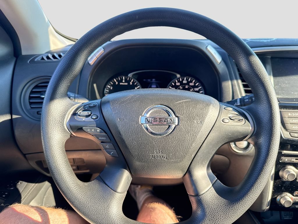 Used 2019 Nissan Pathfinder S AWD/4WD image 15