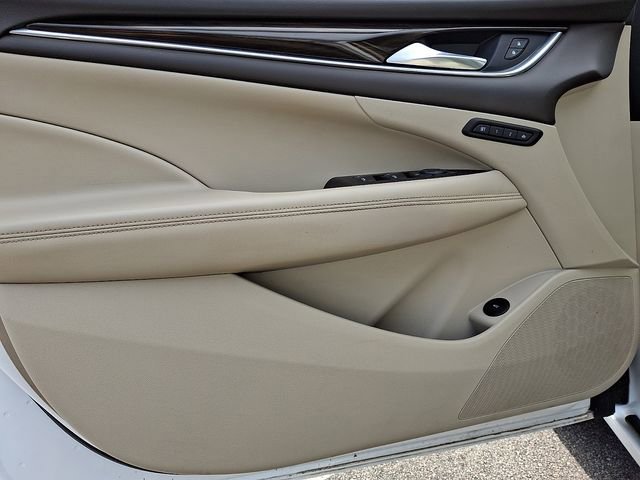 Used 2017 Buick LaCrosse Premium image 12