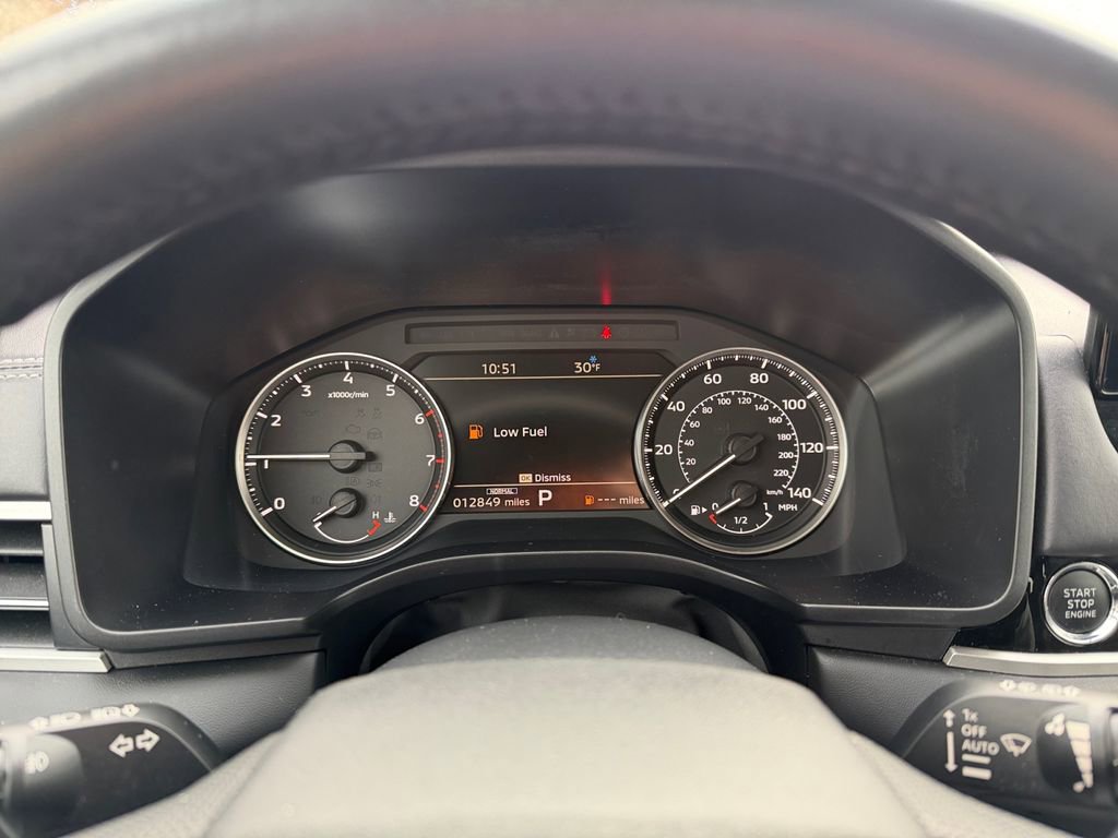 Used 2025 Mitsubishi Outlander SE image 16