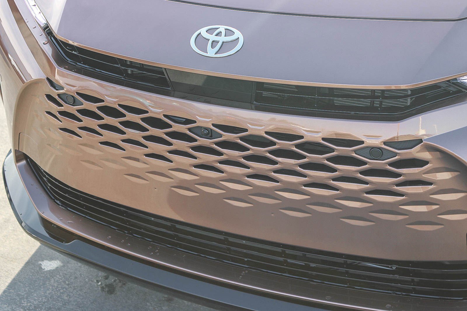 New 2025 Toyota Crown Signia Limited image 6