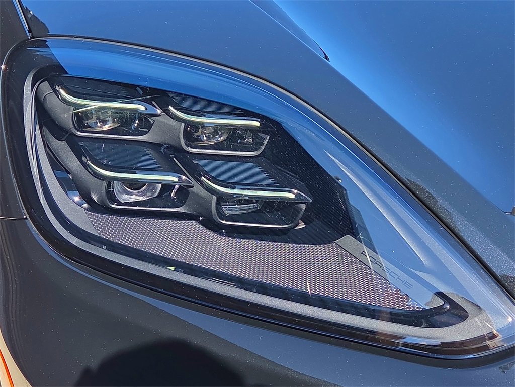 New 2026 Porsche Cayenne Turbo GT image 24