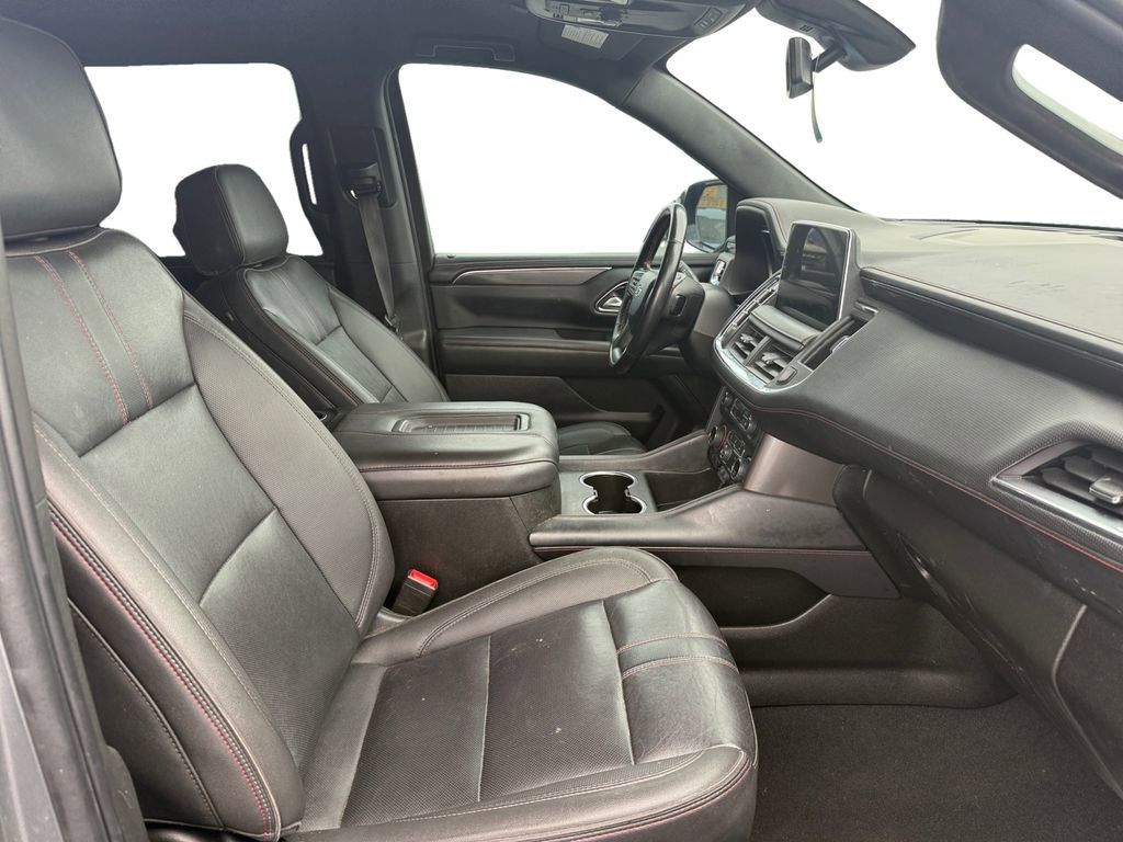 Used 2022 Chevrolet Tahoe RST w/ Luxury Package AWD/4WD image 17