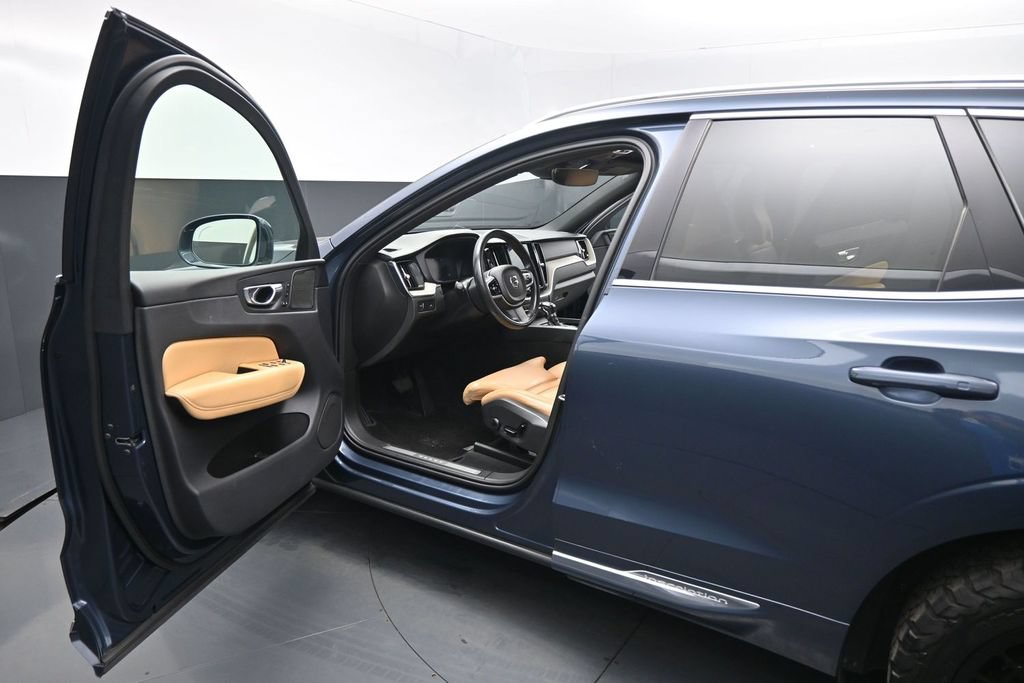 Used 2019 Volvo XC60 T6 Inscription w/ Protection Package Premier AWD/4WD image 7