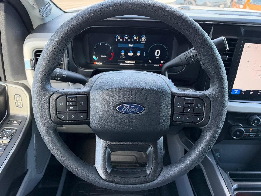 New 2027 Ford F250 XLT w/ XLT Premium Package AWD/4WD image 11