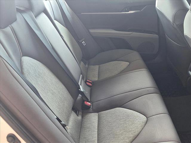 Used 2019 Toyota Camry LE FWD image 18