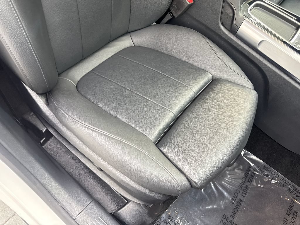 Used 2025 Mercedes-Benz GLB 250 4MATIC image 45