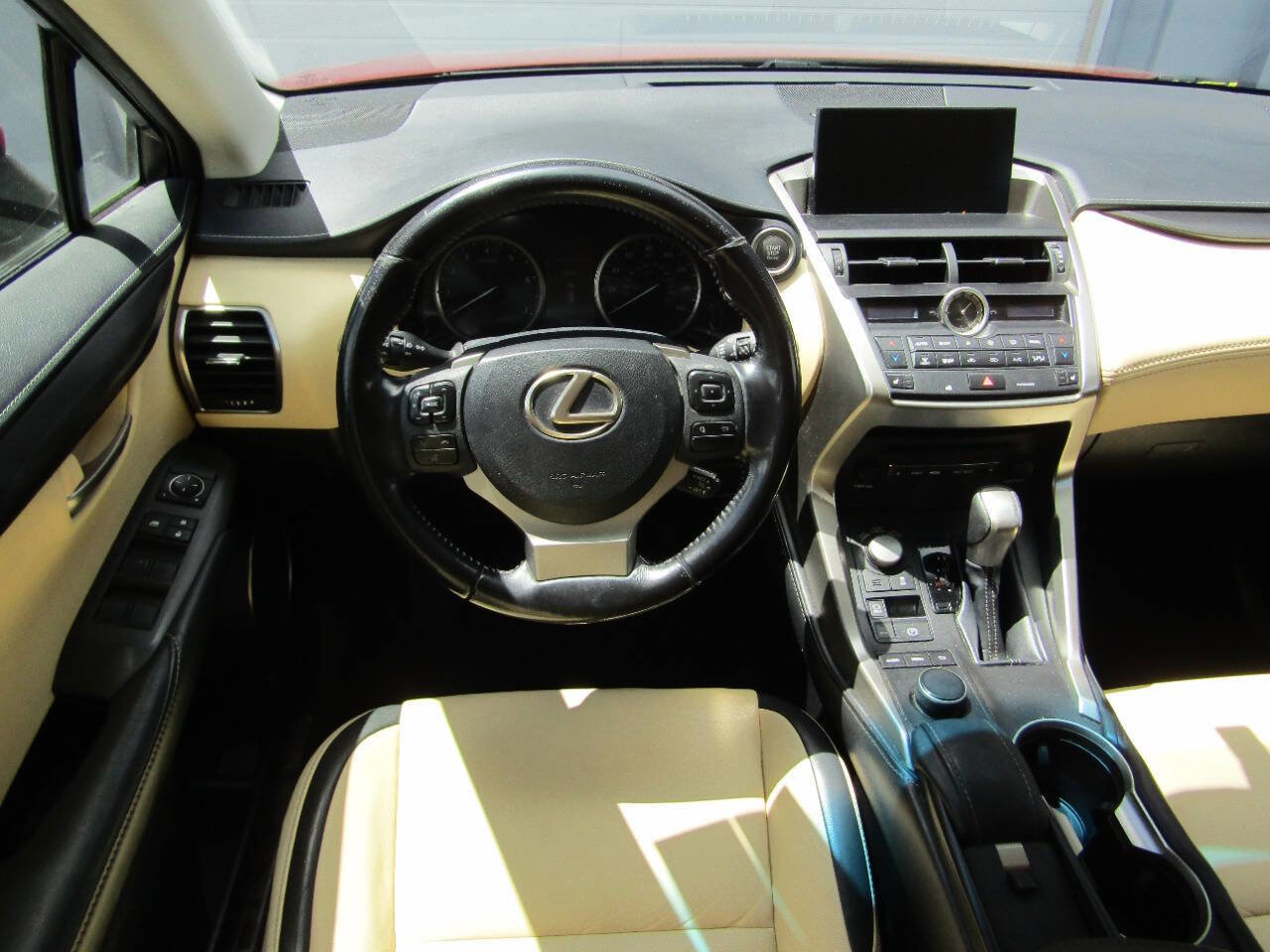 Used 2017 Lexus NX 200t FWD image 13