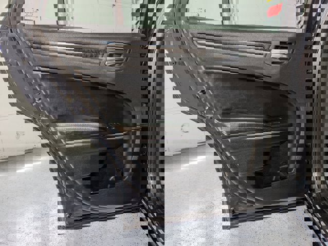 Used 2017 Chrysler 300 C w/ Safetytec Plus Group image 19