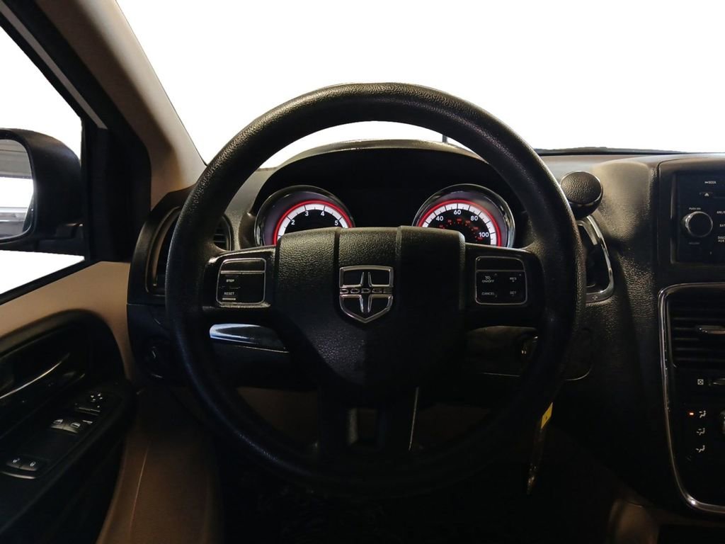 Used 2014 Dodge Grand Caravan American Value Package image 12