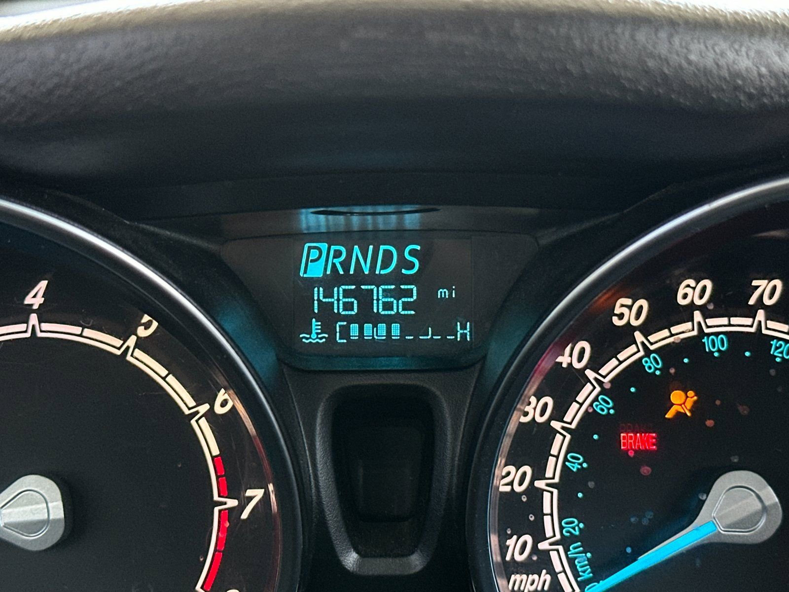 Used 2015 Ford Fiesta SE image 23