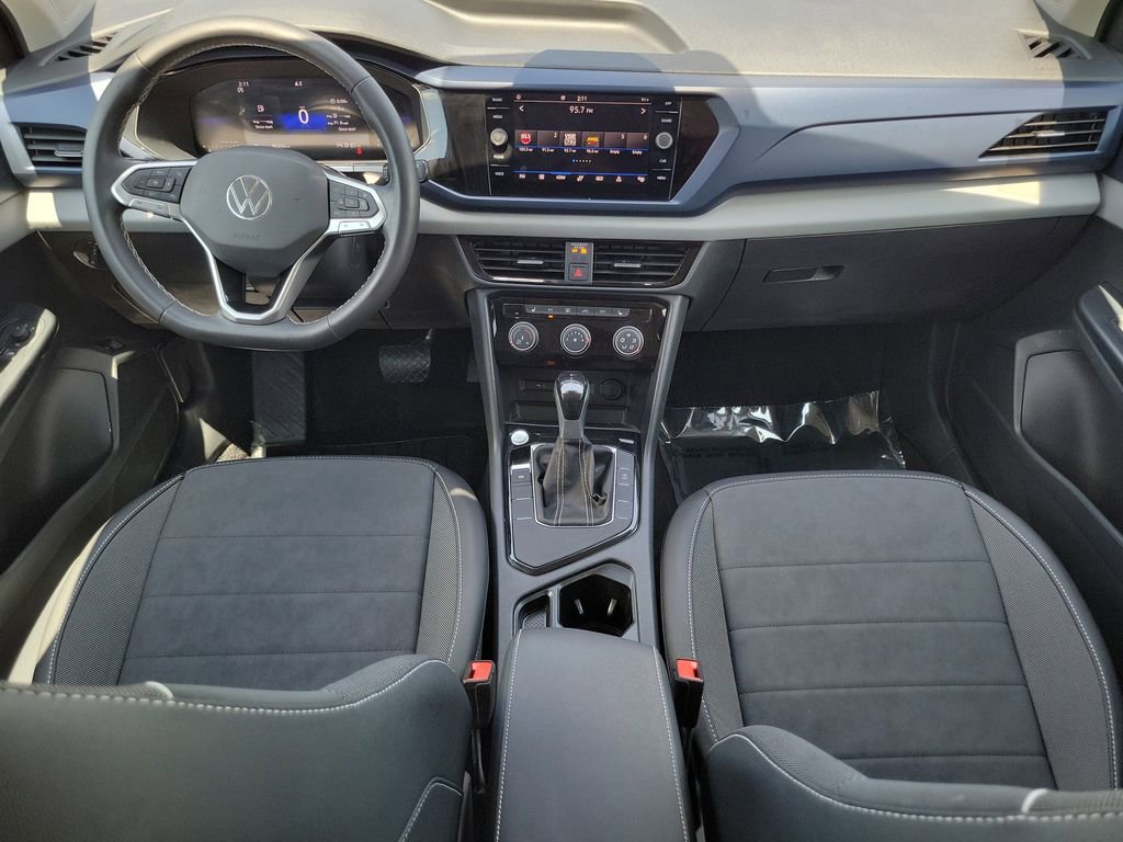 Used 2023 Volkswagen Taos SE FWD image 15