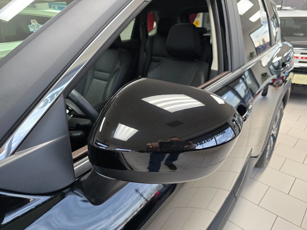 Used 2023 Nissan Rogue SV w/ SV Premium B Package image 9