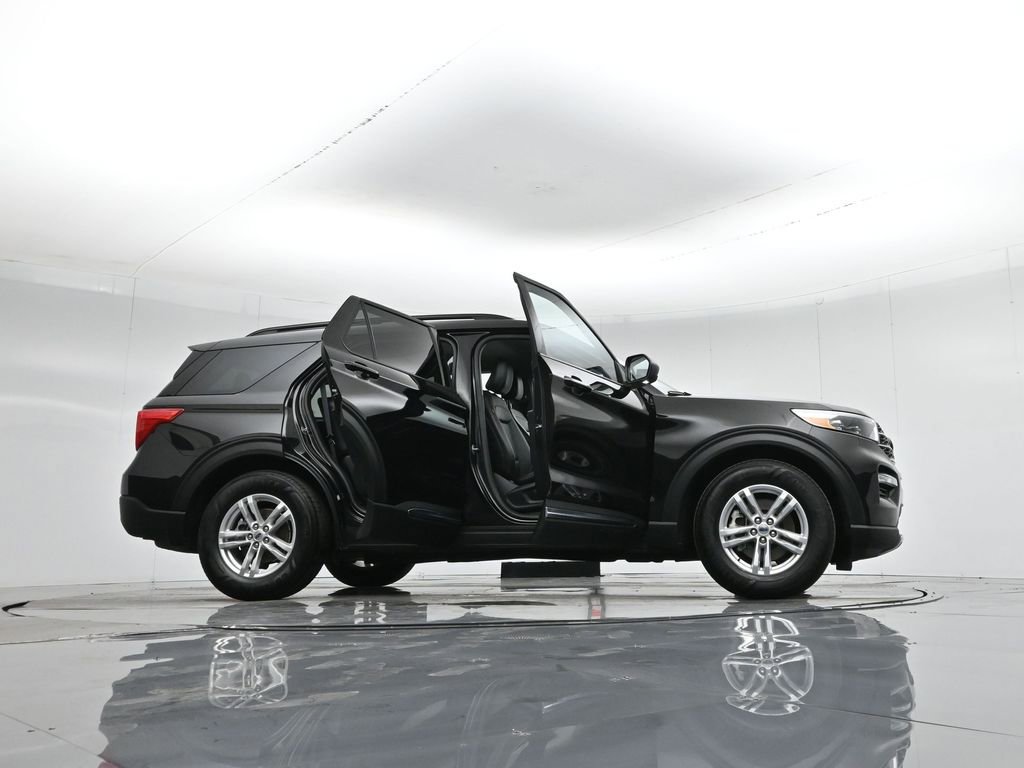 Certified 2022 Ford Explorer XLT w/ Equipment Group 202A image 55