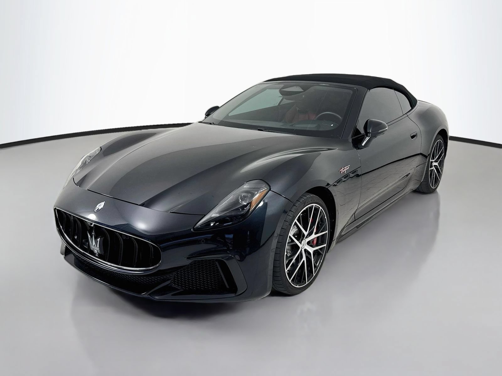 Used 2024 Maserati GranCabrio Trofeo AWD/4WD image 3