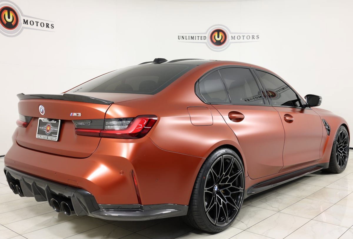 Used 2023 BMW M3 w/ Executive Package RWD image 3